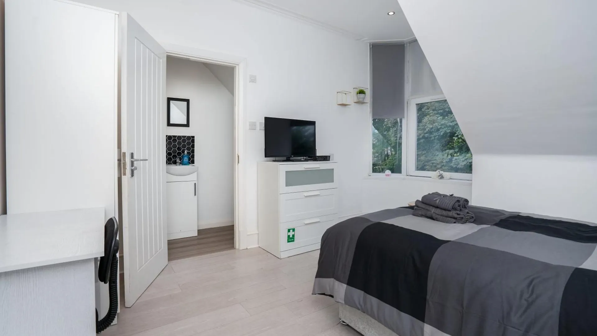 Апартаменты Cosy Fully Equipped Studio 7, Close To University Абердин